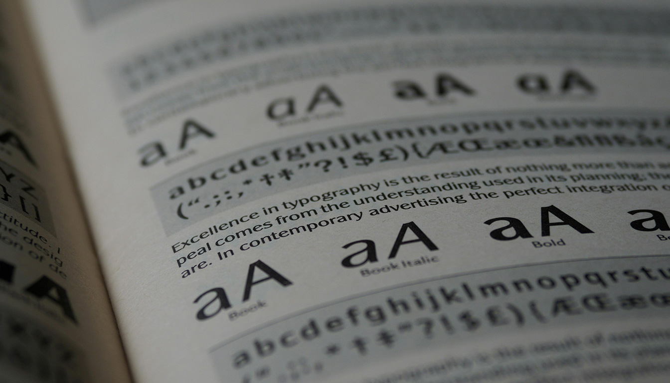 découvrez les différences entre les polices sans serif et serif, leurs usages idéaux et leur impact sur la lisibilité pour bien choisir votre typographie.