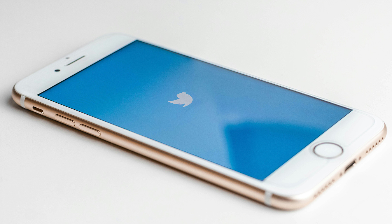 découvrez comment vérifier si votre compte twitter est shadowban, comprendre les implications et apprendre les méthodes pour tester si vous êtes pénalisé.