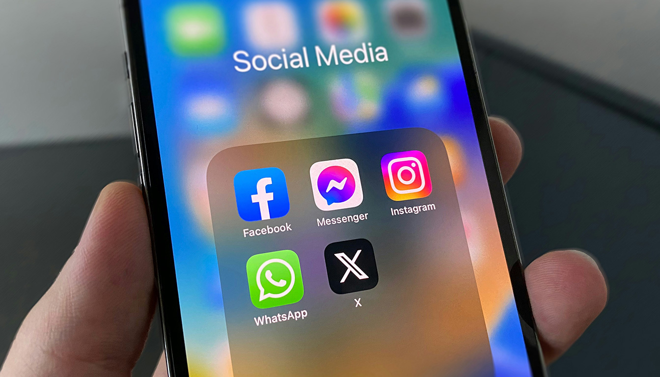 découvrez les règles essentielles, le rôle de l'huissier, les outils recommandés et les bonnes pratiques pour réussir un tirage au sort facebook conforme et légal.