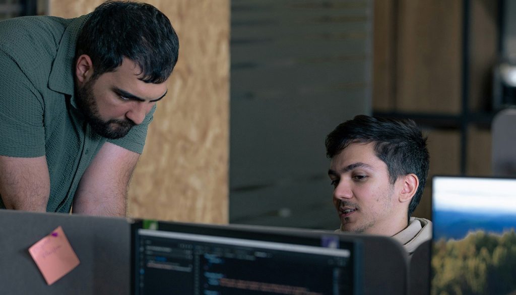 Découvrez les avantages de faire appel à une agence pour créer votre site internet : expertise professionnelle, gain de temps, design personnalisé et optimisation pour le référencement.