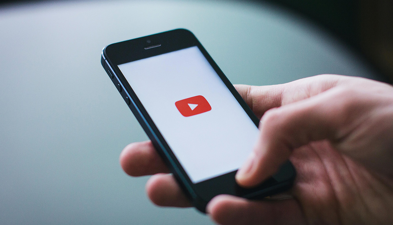 découvrez 4 outils fiables pour convertir youtube en mp3 sans publicité, facilement et rapidement. profitez de vos musiques préférées sans interruptions indésirables.