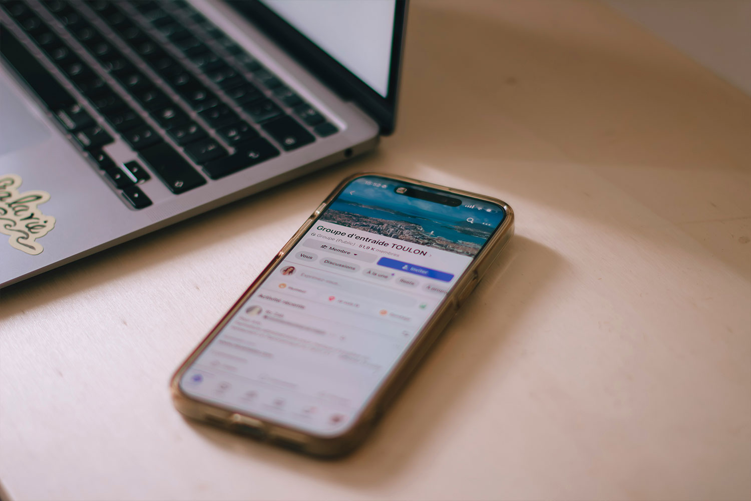découvrez comment créer, configurer et automatiser un chatbot facebook messenger pour répondre à vos clients et optimiser votre page.